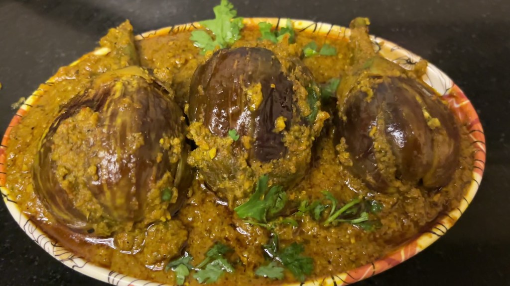 भरली वांगी | Bharli Vangi Recipe in Marathi